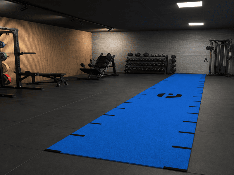 Proces instalacji kleju Gym Turf
